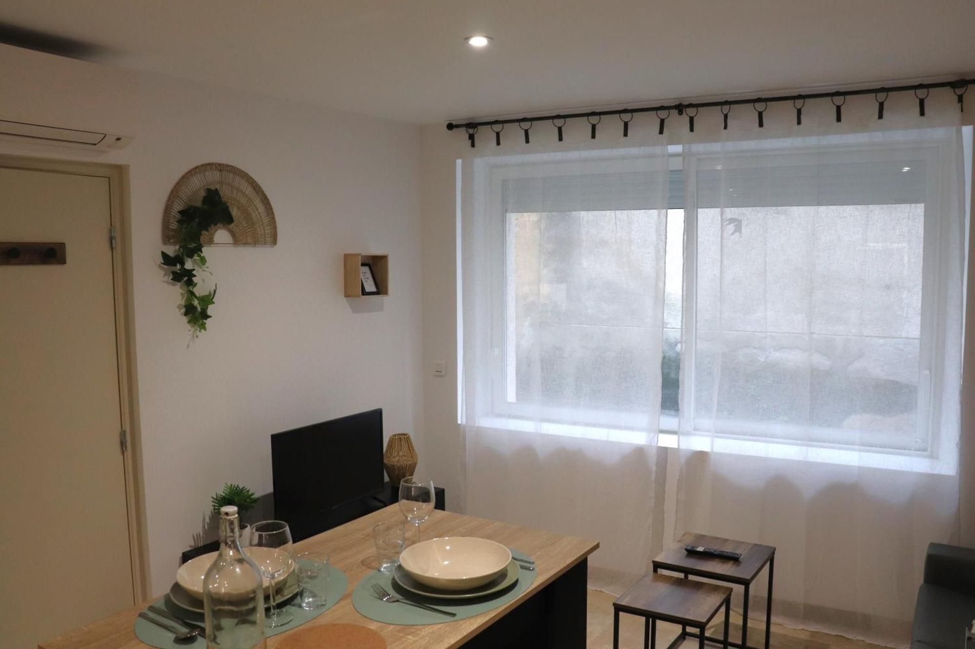 Superbes Appartements Modernes Et Neufs Баньоль-сюр-Сез Экстерьер фото